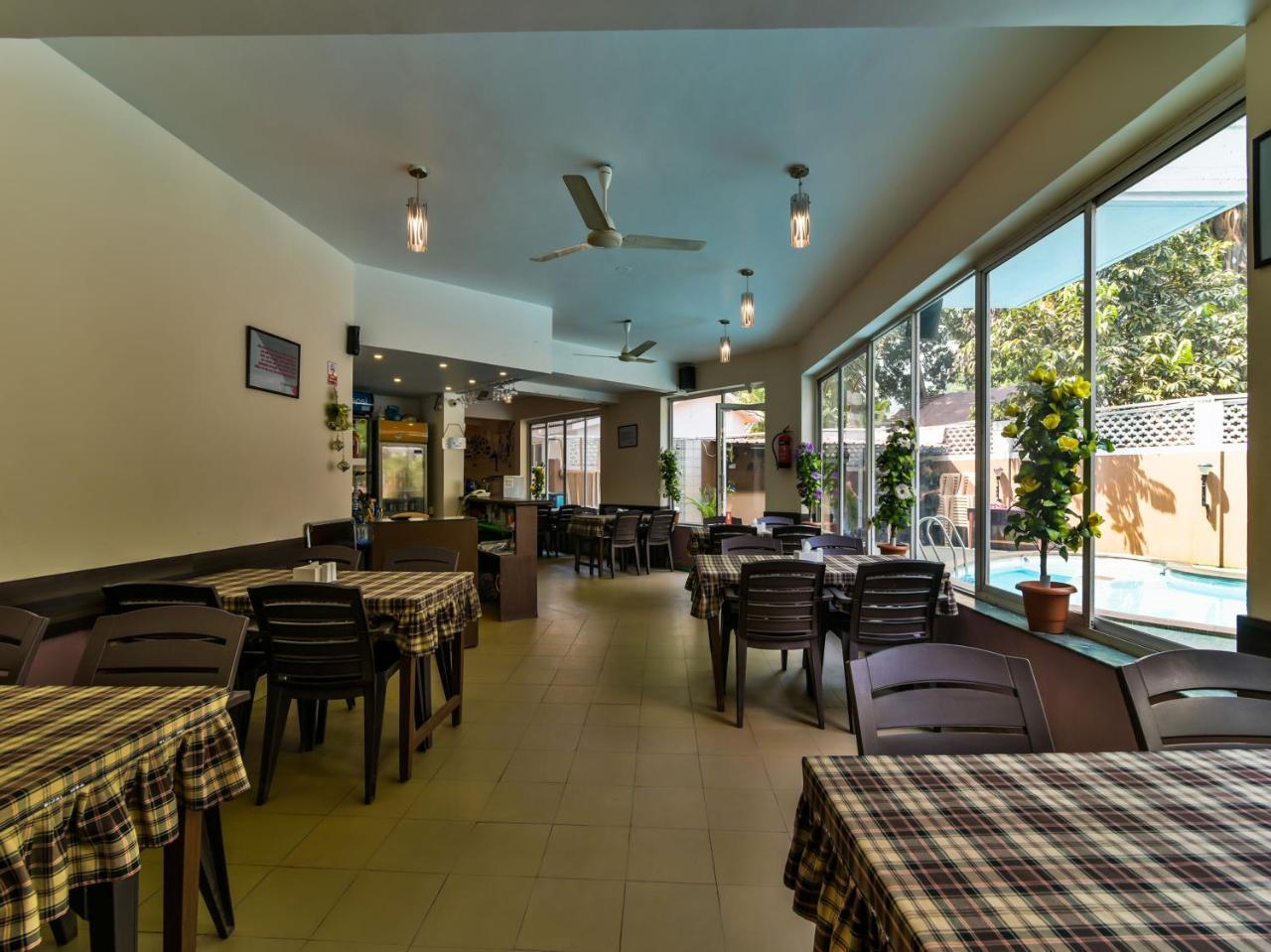 Ginger Tree Resort At The Beach Candolim Buitenkant foto