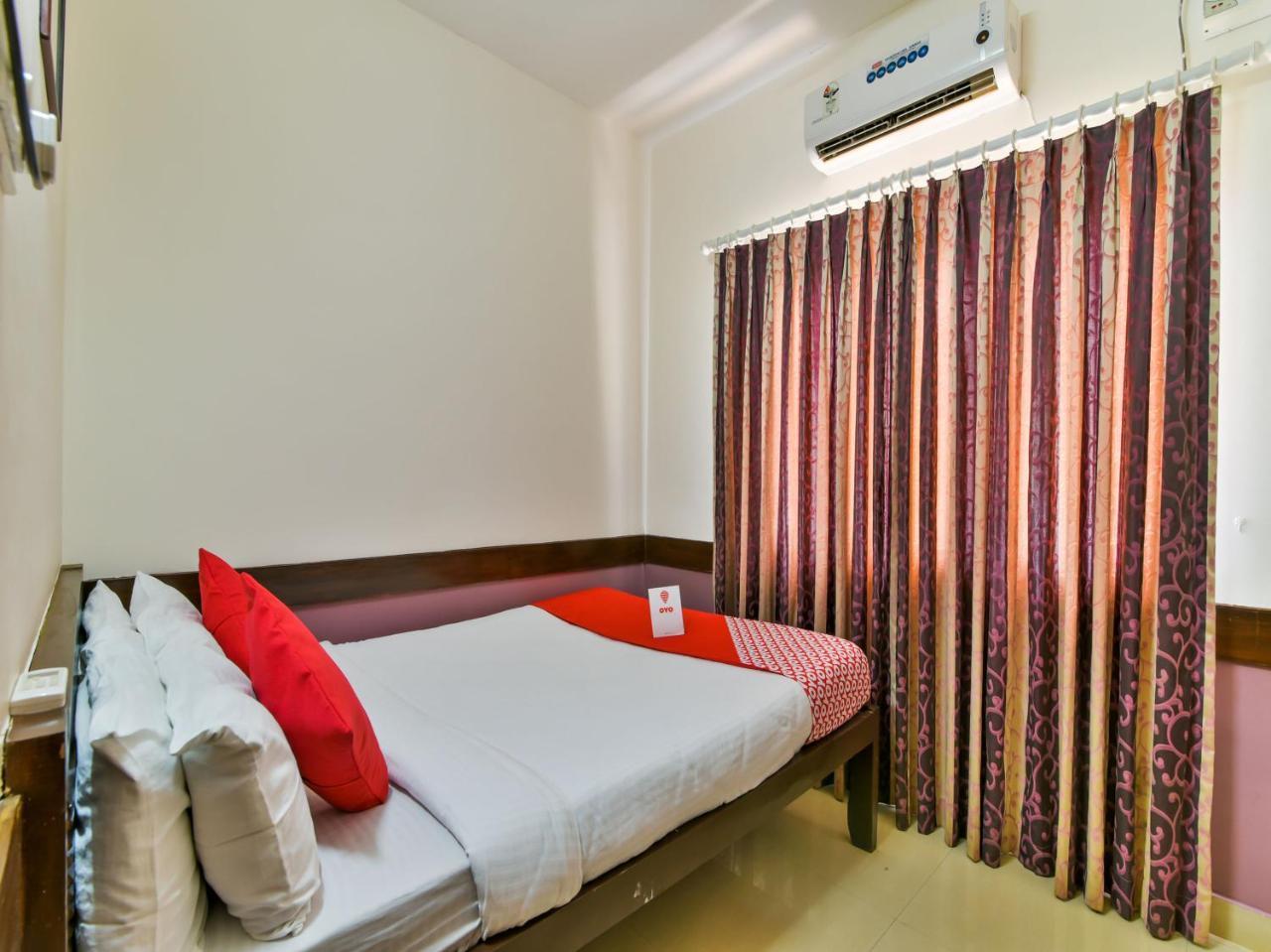 Ginger Tree Resort At The Beach Candolim Buitenkant foto